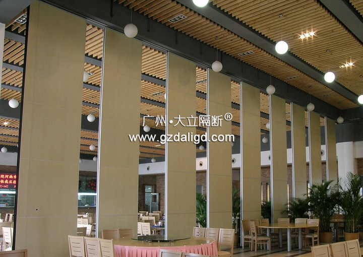 酒店宴会厅皮革软包超高型活动隔断 南昌家常大饭店 项目